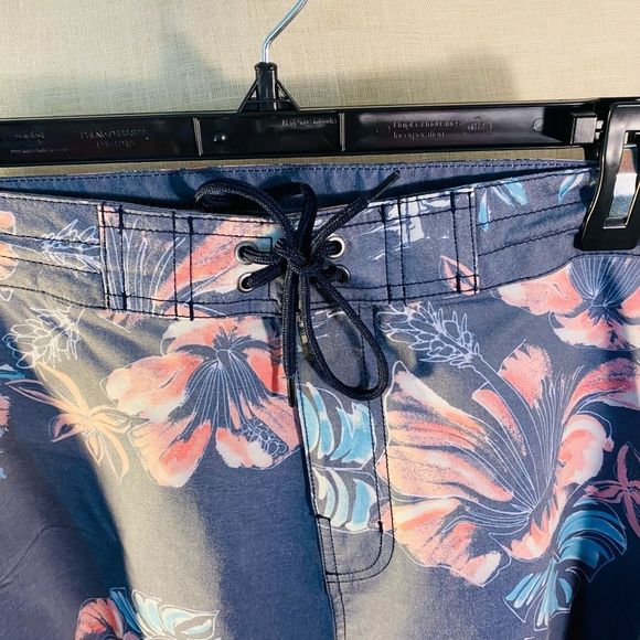 ROUNDTREE & YORKE men Board shorts(88) - Picture 10 of 12